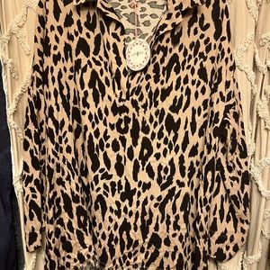 NWT Umgee size large blouse